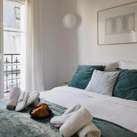 Appartamento Elegant Sunlit Flat With Balcony Near Parc Monceau - B94 *
